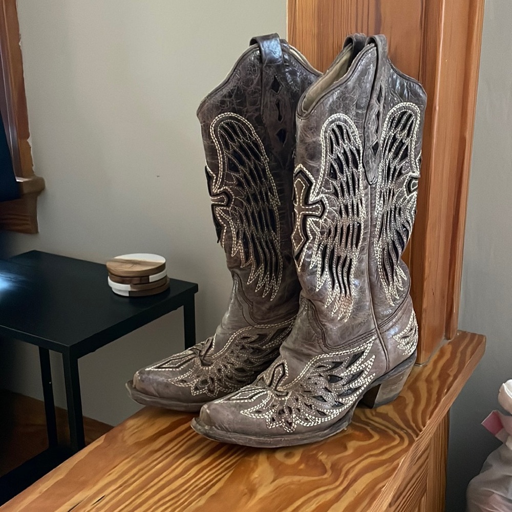 Corral cowboy boots